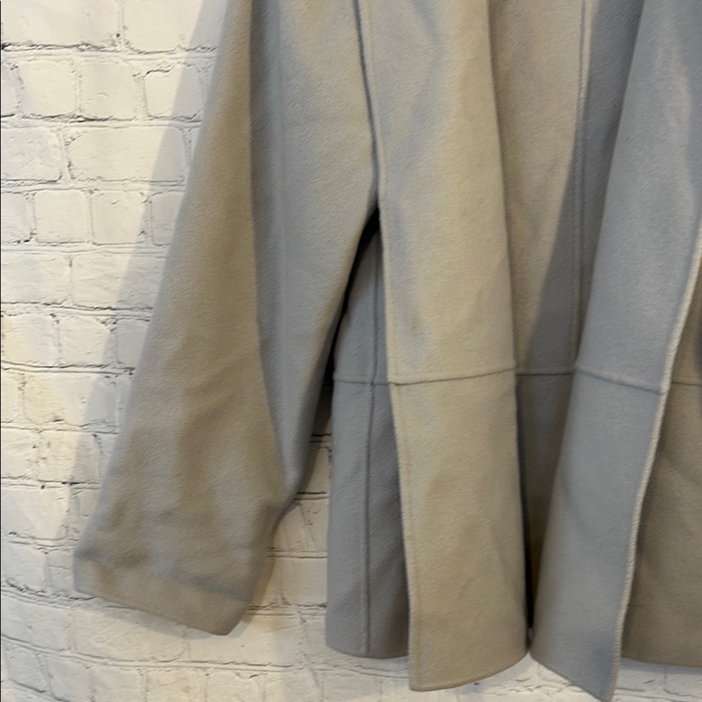 Linda Allard for Ellen Tracy Wool Light Gray Jacket - Picture 6 of 7